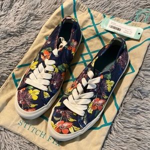7.5 to 8 Seavees Monterey Casual Sneakers